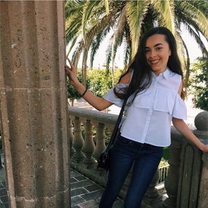 Meet your Posher, Veronica
